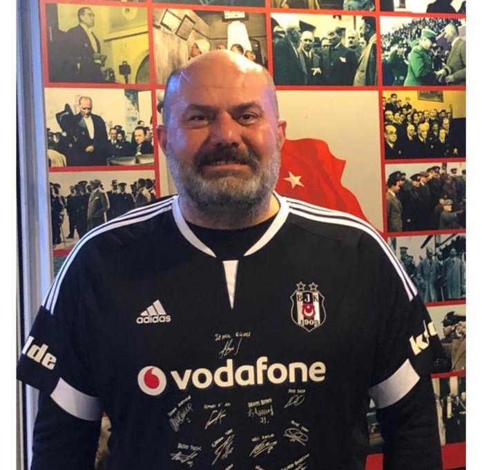 1903Birligi's tweet photo. 1903 Birliği'nin değerli üyelerinden merhum Faruk Serdaroğlu adına 29 Ağustos Pazartesi günü saat 16:20'de Beşiktaş Sinanpaşa Camisinde mevlit okunacaktır. 

18:00'de Sinanpaşa Meydan'nında lokma dağıtılacaktır. 

Tüm Beşiktaş'lılar ve sevenleri davetlidir.

#FarukSERDAROĞLU https://t.co/95hMqiRxBy