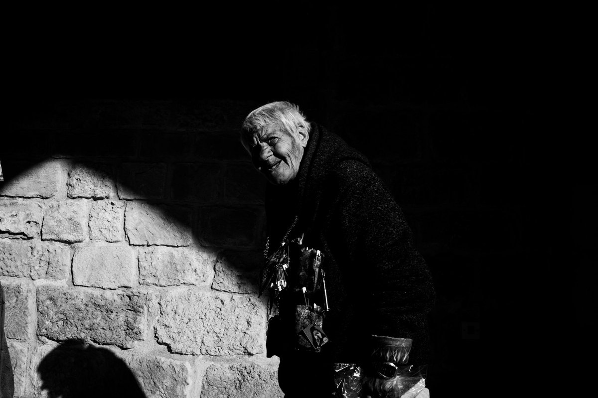 basilio1376's tweet photo. #ricohgr #grist #gr3 #ricohgr3 #gf_streets #streetphotography #streetphotographer #streetphoto #photography #photographylovers #PENTAX https://t.co/AUo2H8OxMa
