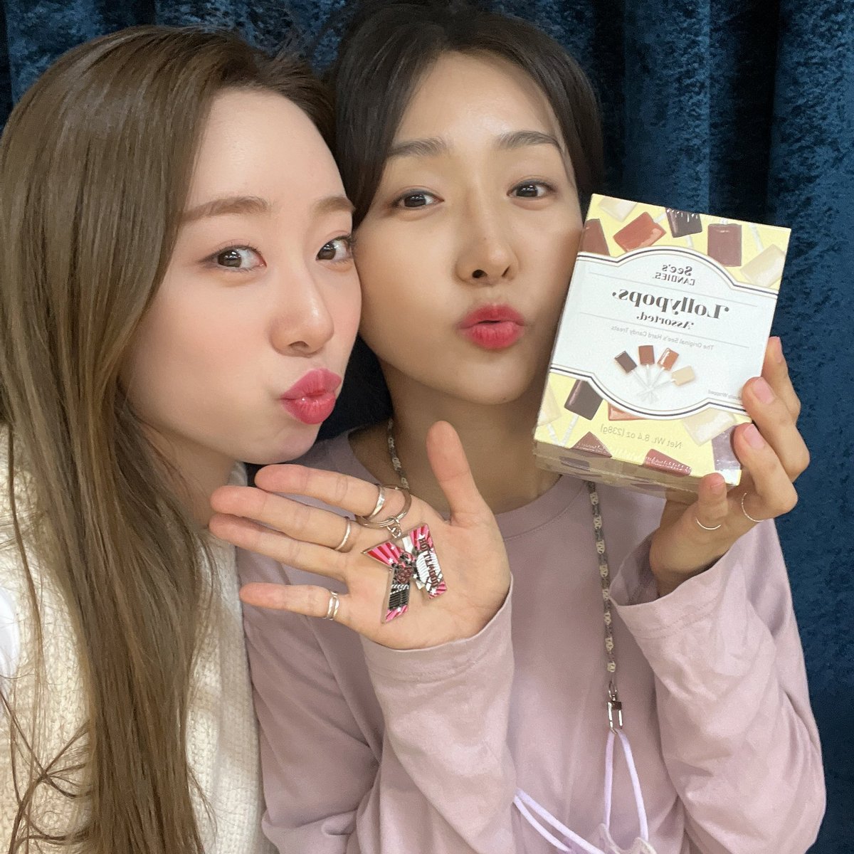 BERRYeowon's tweet photo. 헤헷🙈💕 https://t.co/Lmvf7Qz2Fy