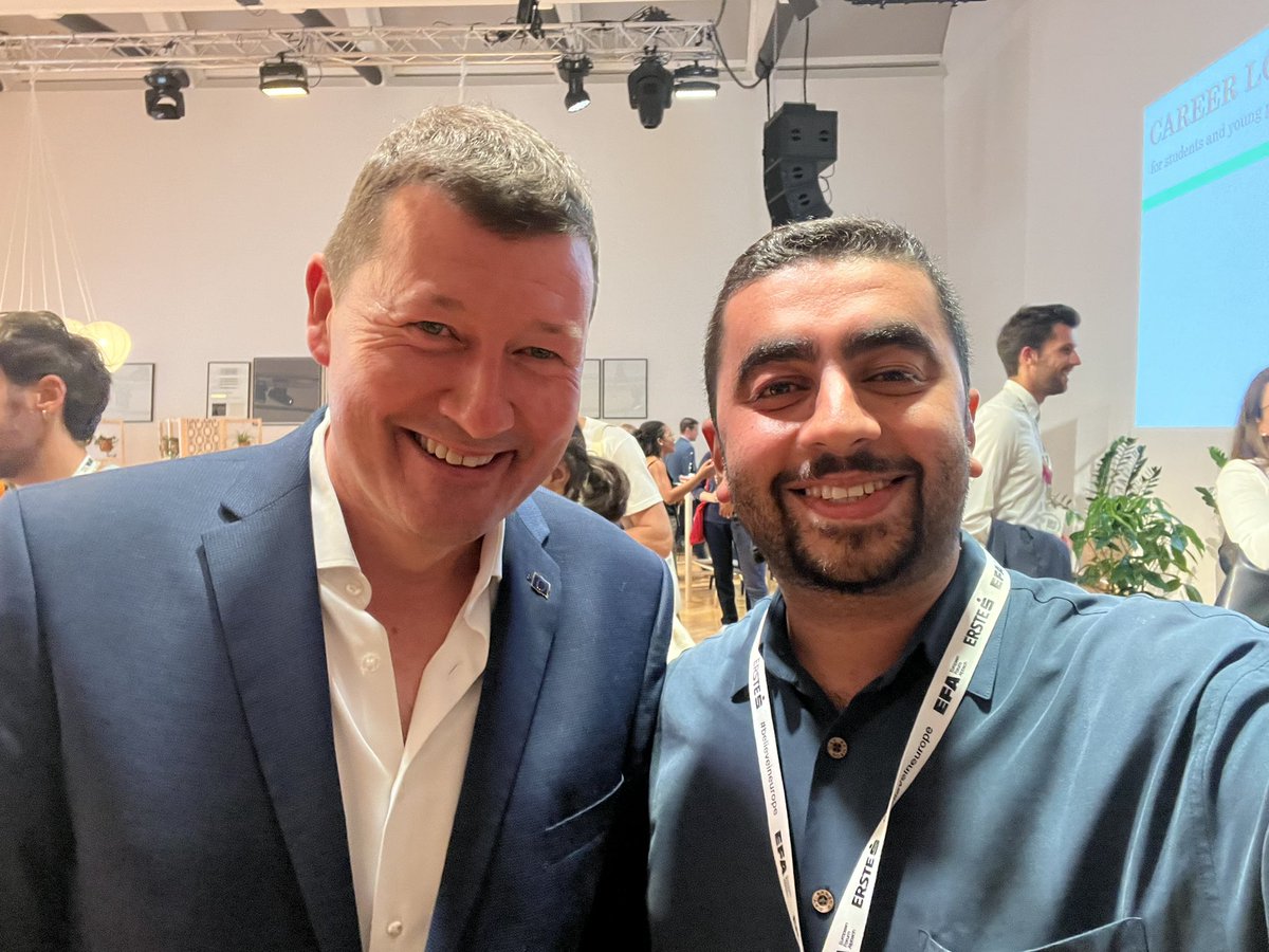 JegirKH's tweet photo. It was good to connect with @MartinSelmayr Head of the @EU_Commission Representation in Austria and speak about commission plans for the youth of @IRAQgov @Kurdistan during the career lounge at @forumalpbach
#fanof #efa22 #forumalpbach https://t.co/0mwPJlNTNx