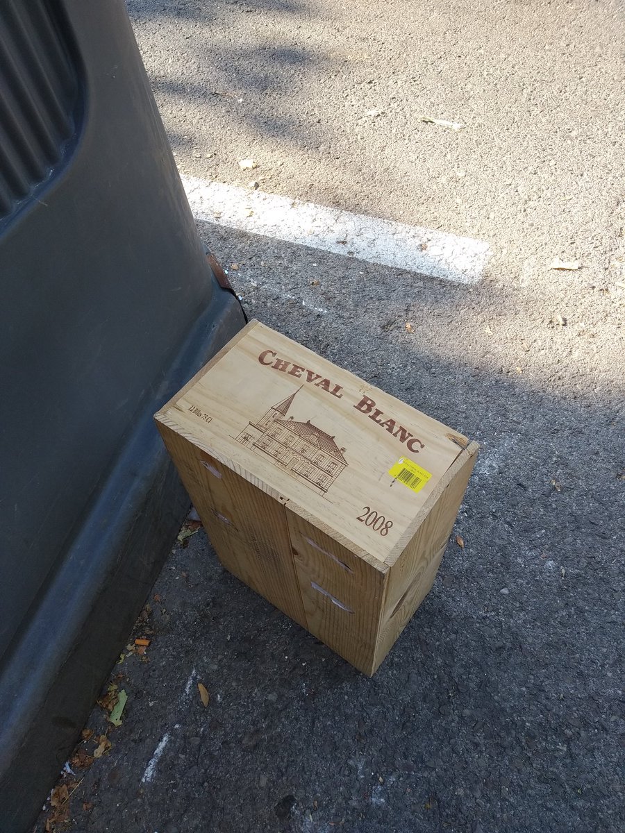 Me urge encontrar al vecino que tirado ésto y hacerme amigo de él!