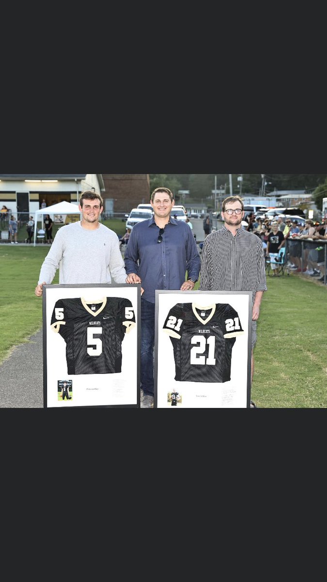 CoachRice1231's tweet photo. Special night to be able to get my high school jersey retired alongside my older brother. Thank you to everyone who helped make this night happen. https://t.co/aQUCFtn9xe