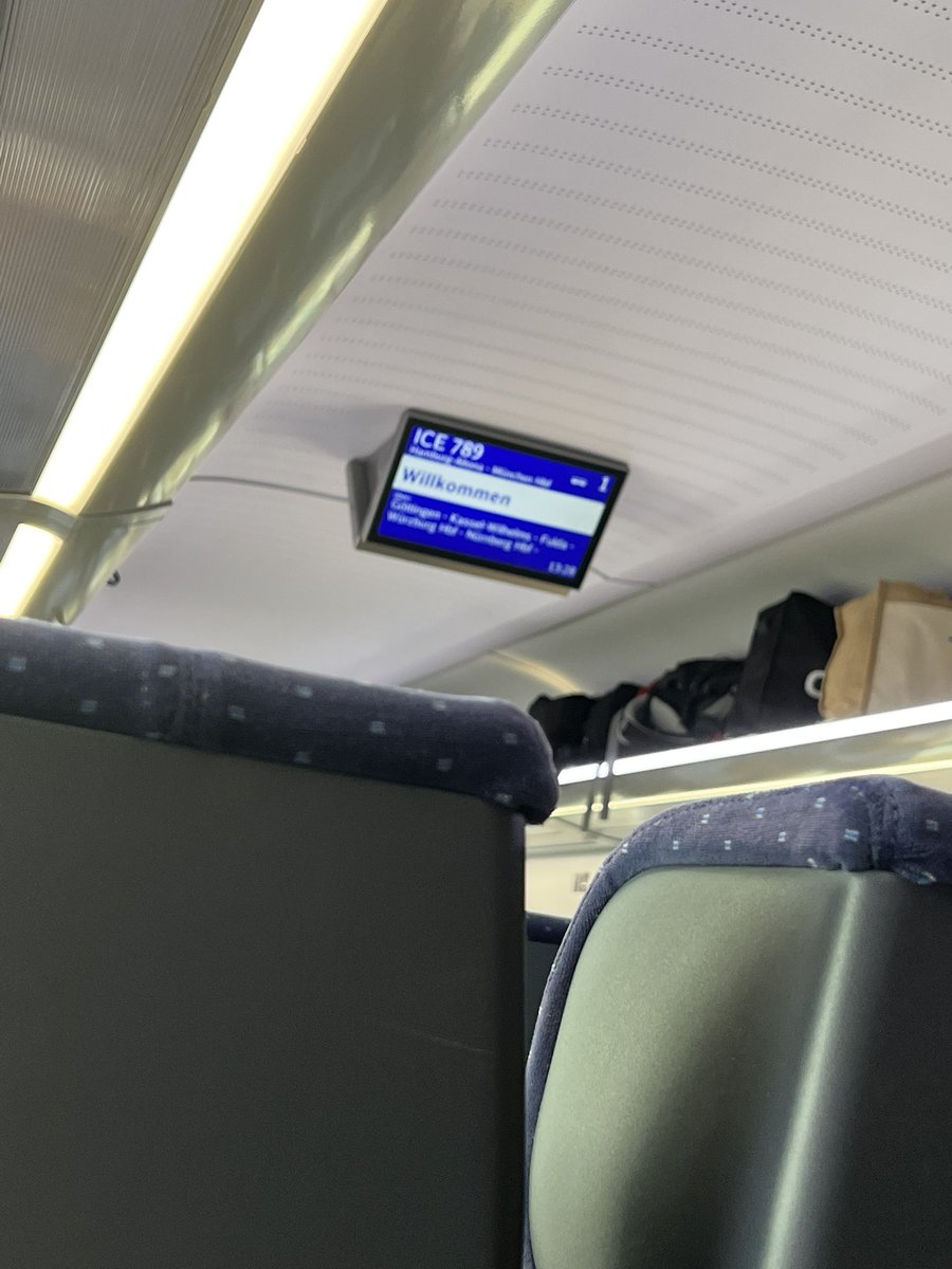 Minachii's tweet photo. Journey to Munich~! 😍💖 
#TeamMiMe is going to see @official__wonho ! 😱😱😱 https://t.co/I4HLqVjz2L
