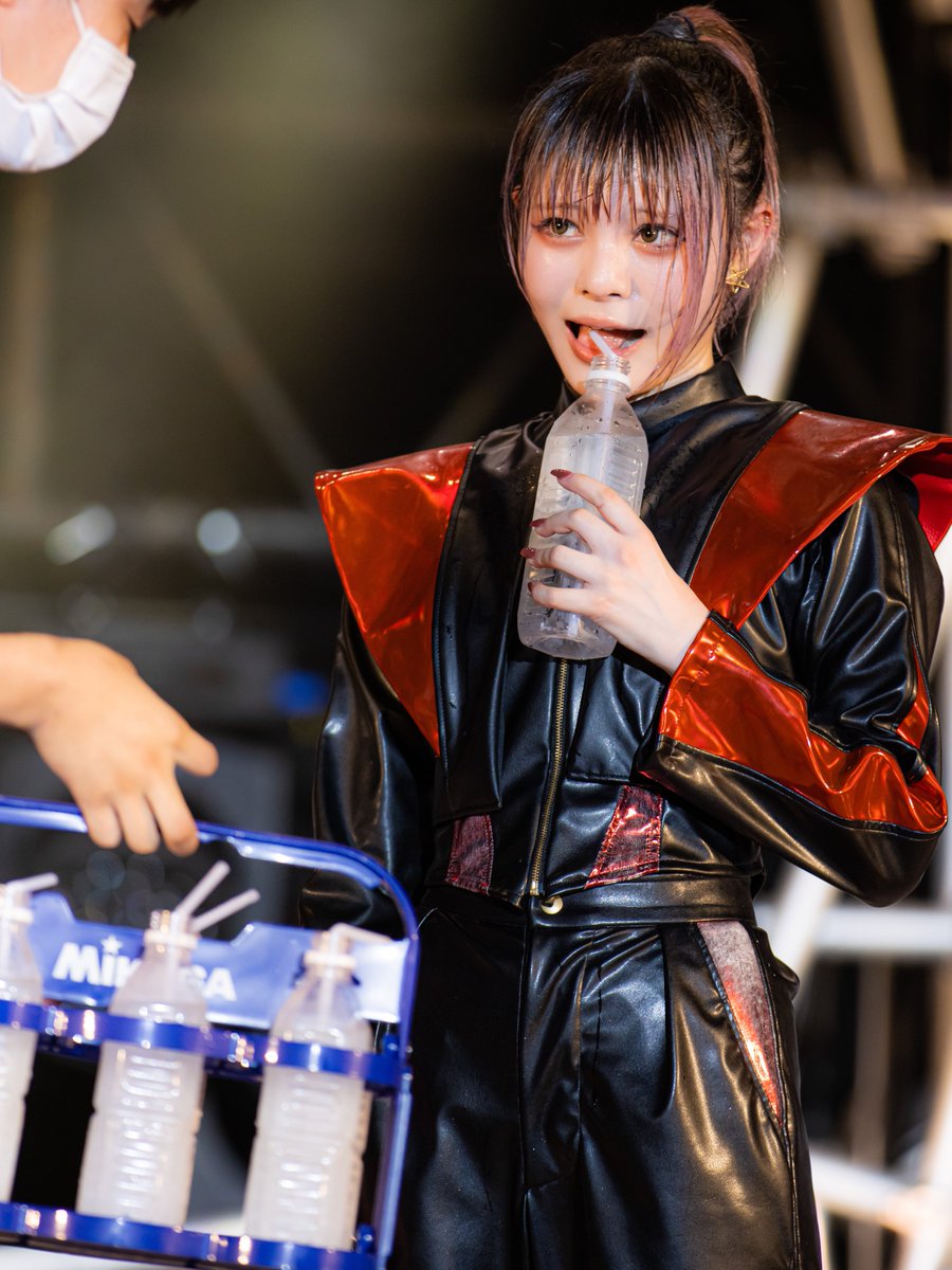 hm19674's tweet photo. ドリンク飲む時のモグちゃん可愛すぎる^_^
#ASP野音
#ASP一触即発
#ASP日比谷
#モグ・ライアン https://t.co/CYN7ARKD6u