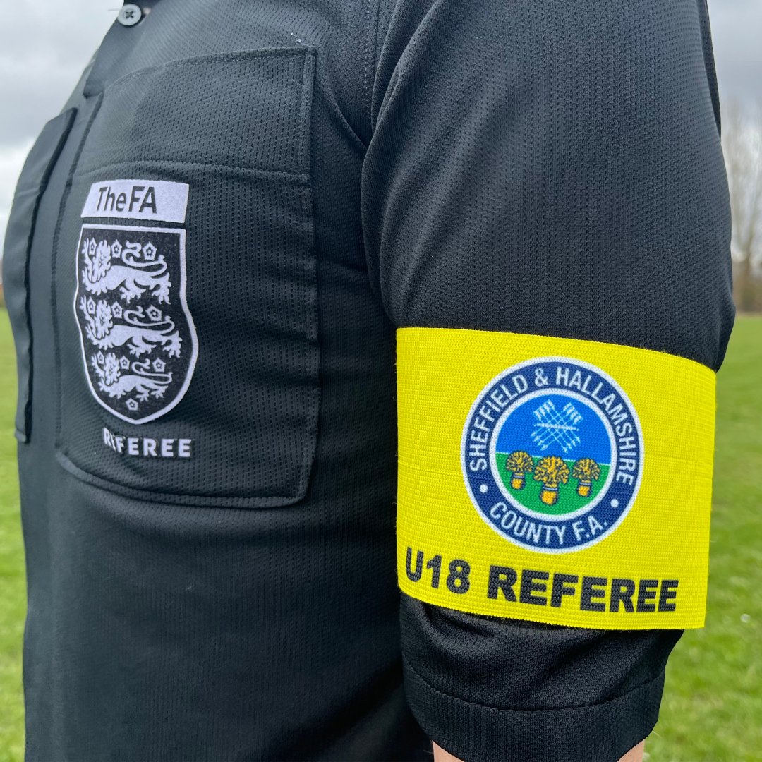 REMINDER | If a referee is wearing a yellow armband, they are U18 and are still subject to the children’s safeguarding legislation.

Everybody should be protected, encouraged and treated with respect. 👏

#RespectTheArmband