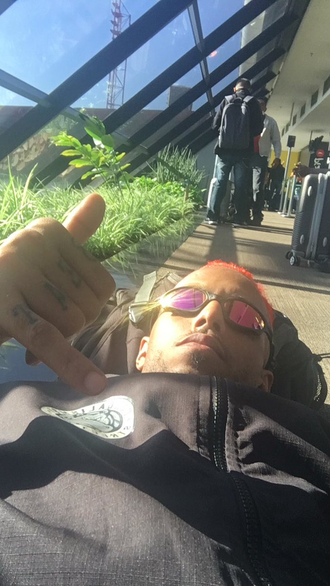 djr10dericardo's tweet photo. Muita gnt falando um monte de merda de nós mas eu prefiro ser maconheiro doq fofoqueiro, tudo q eu faço é com o suor do meu trabalho, segue a batalha https://t.co/00AnXQTCzQ