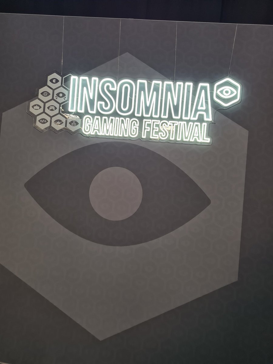 KayleighSuzanne tweet media