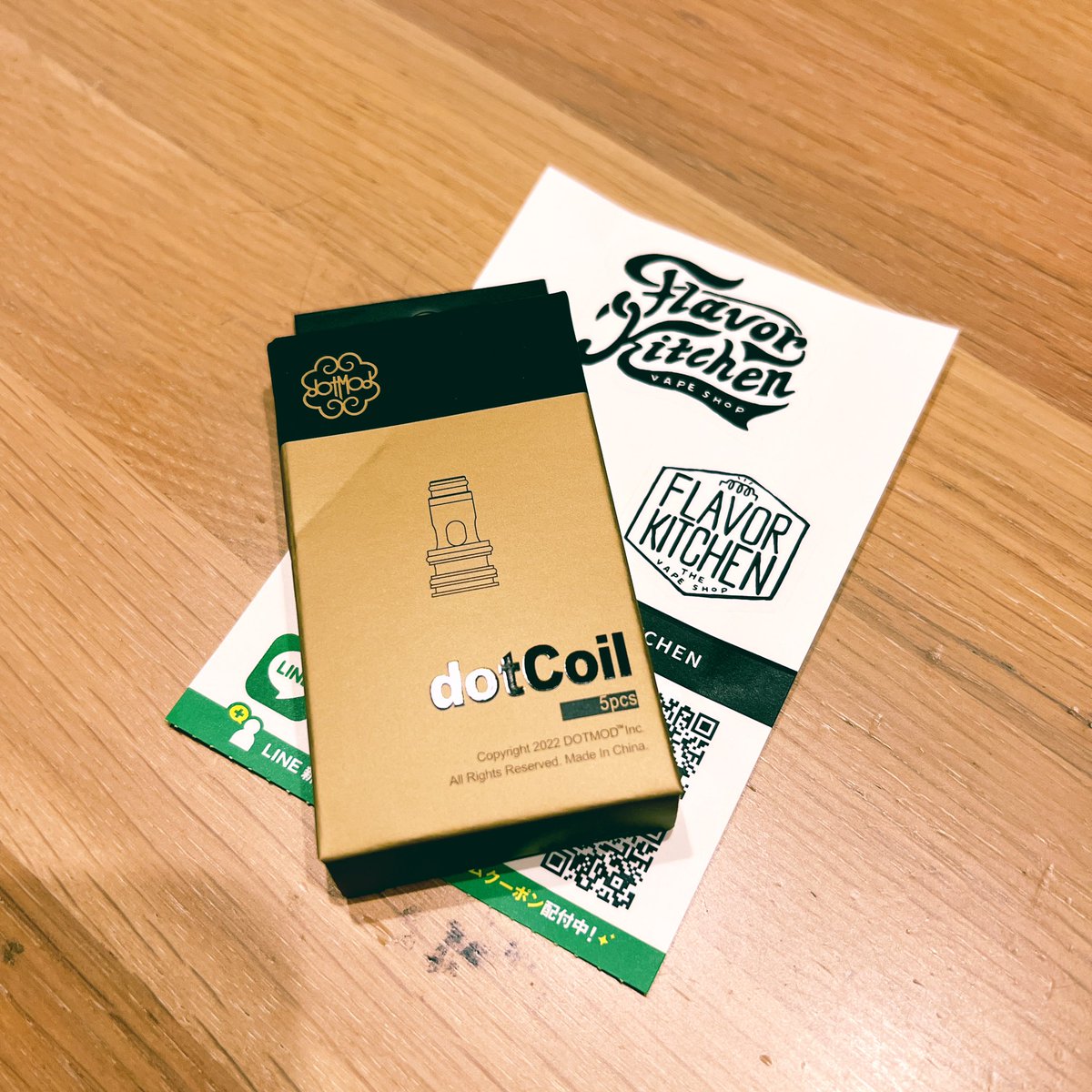WOODPECKER_3228's tweet photo. dotStick REVOのコイルをフレキチさんより購入。抵抗値は0.9Ω。ここがいちばんしっくりきているので。つかPod民のこのコイルのストックがある安心感ってなんだろうね。「あぁ、これでガンガンイケるわー」ってなる。

#dotstick 
#dotcoil 
#フレキチ https://t.co/WQv0ZKAa5f
