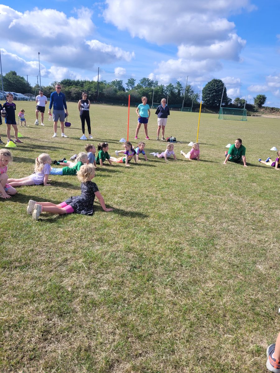 Our little puckers enjoying their last days training for this year. 🇳🇬🇳🇬☀️☀️
Well done to them  all and their mentors. Great work going on in the club. 🇳🇬