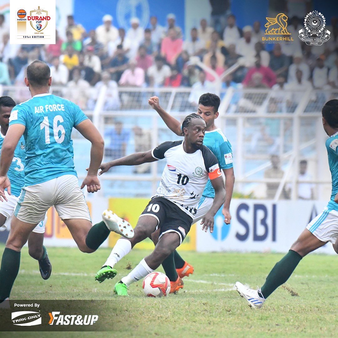 MohammedanSC's tweet photo. 🖼Moments from the second half 💪🏻⚫️⚪️

#JaanJaanMohammedan 🏴🏳️
#BlackAndWhiteBrigade🫡
#IndianOilDurandCup🏆
#IndianFootball🇮🇳⚽️
#MDSIAF⚔️ https://t.co/8IZNLyIWpN