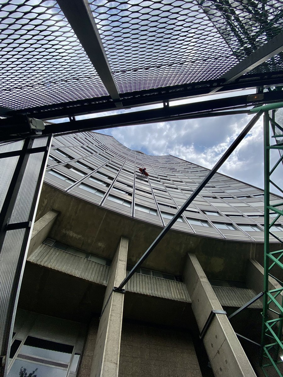 Valentin De Carlo tweet media