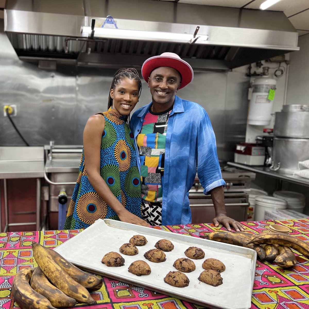 #EatUpNYC, hosted by <a href="/MarcusCooks/">Marcus Samuelsson</a> and @BevySmith, is TONIGHT at 7PM on <a href="/ABC7NY/">Eyewitness News</a>! In addition to supporting local businesses like @kelewelenyc, which ships plant(ain)-based treats nationwide, #EatUpNYC would like to thank <a href="/GoldmanSachs/">Goldman Sachs</a> 10,000 Small Businesses for its proud support.