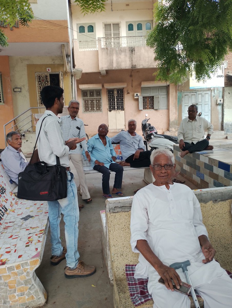 solanki251190's tweet photo. ઘરે ઘરે ફરી આરોગ્યની સેવાઓ આપતા આરોગ્ય યોદ્ધાઓને યોગ્ય પગલા ધોરણ આપો #TechnicalCaderMphwFhw @CMOGuj @Rushikeshmla @ABPNews @News18Guj @nirmananews https://t.co/kUds1IUlz7