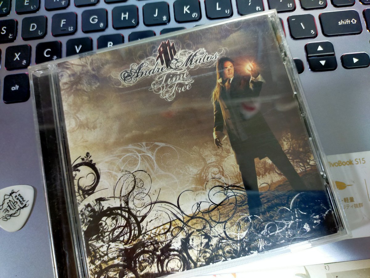 imorin_fantasy's tweet photo. わしの好きな曲
好き過ぎて何回も投稿しているのですが、アンドレ・マトスさんの「Letting Go」です♪
(図らずも)彼はもうすでに新しい人生を始めているのかもしれない、と感じさせる曲になっていますね
#AndreMatos
#TimeToBeFree https://t.co/JiJuVPiv2m