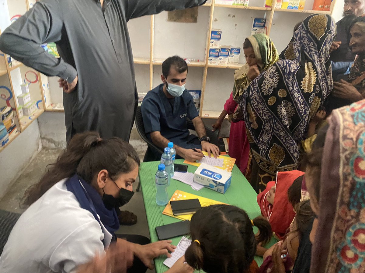 DrAliahaider's tweet photo. Successful 1st camp in fazalpur dist, we checked almost 250 patients , and gave medicines. Thanks to @MahwariJustice for their sanitary pads, as it was need of the time. Laal salam to my team for their efficiency and dedication https://t.co/xeRcgOA07c