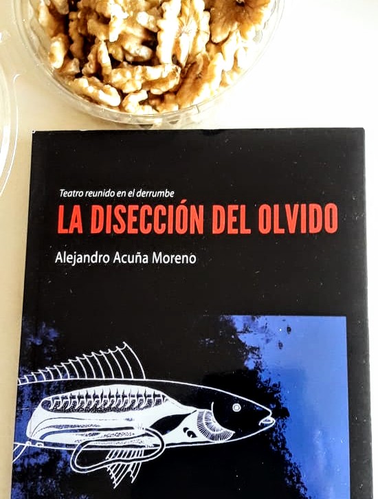 fundamentaled's tweet photo. Que lindo leer teatro y si es de @aleacunamoreno mejor... #hacemoslibros #deLIBROry de poesía y teatro
#ladisecciondelolvido #Editorial #editorialesindependientes #libros #teatro #dramaturgia https://t.co/yGcEDssgiP