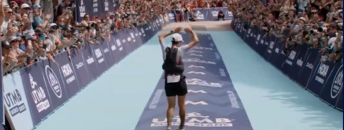 UltraEsports_'s tweet photo. Quan creus que ja ho has vist tot de diverses maneres...en @Kilian bat el record de l'@UTMBMontBlanc (19h39m32s) amb Covid. No és NNormal. https://t.co/xoz7gBQM6W