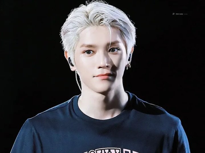 tyfhaaa_'s tweet photo. Baru sadar bias gw rambut nya pada memutih kecuali mark, kalian sengaja ya janjian bikin aku pusink 7 keliling ?? 🥺🤍
Tpi Mark lo cakep bangett tau black hair gini 🫠🫶🏻  
#TAEYONG #MARKLEE #JAEMIN #KUN https://t.co/VmxpZey3bN