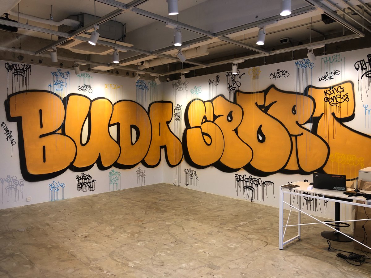 agl_tokyo's tweet photo. 原宿PROJECT LABにて”BUDASPORT” POP UP SHOP開催中。
明日8/28までの期間限定なので是非🤝
MOSU,THED,YAJIRUSHIによる店内アート展示も必見です。

#budasport #laflife https://t.co/lltRZjhYQO