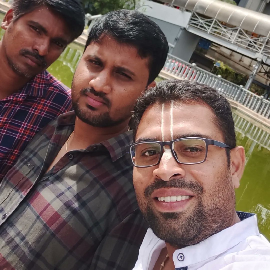 Sivakumar_folk's tweet photo. Blessed to have darshan of the Lord after a really long time! Thank you very much Lord! @ISKCONBangalore #iskcon #radhakrishna https://t.co/bJ8RNZCq35