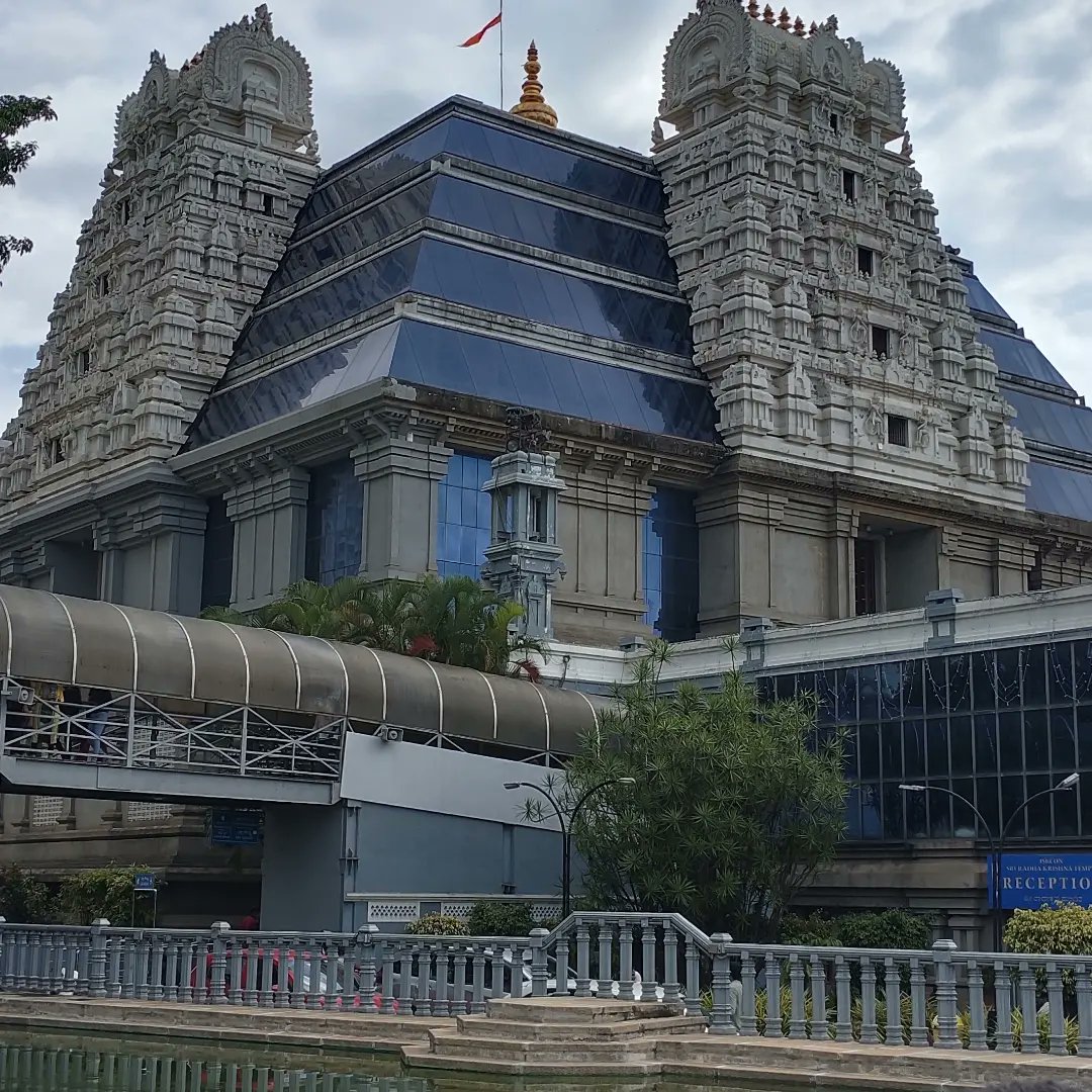 Sivakumar_folk's tweet photo. Blessed to have darshan of the Lord after a really long time! Thank you very much Lord! @ISKCONBangalore #iskcon #radhakrishna https://t.co/bJ8RNZCq35