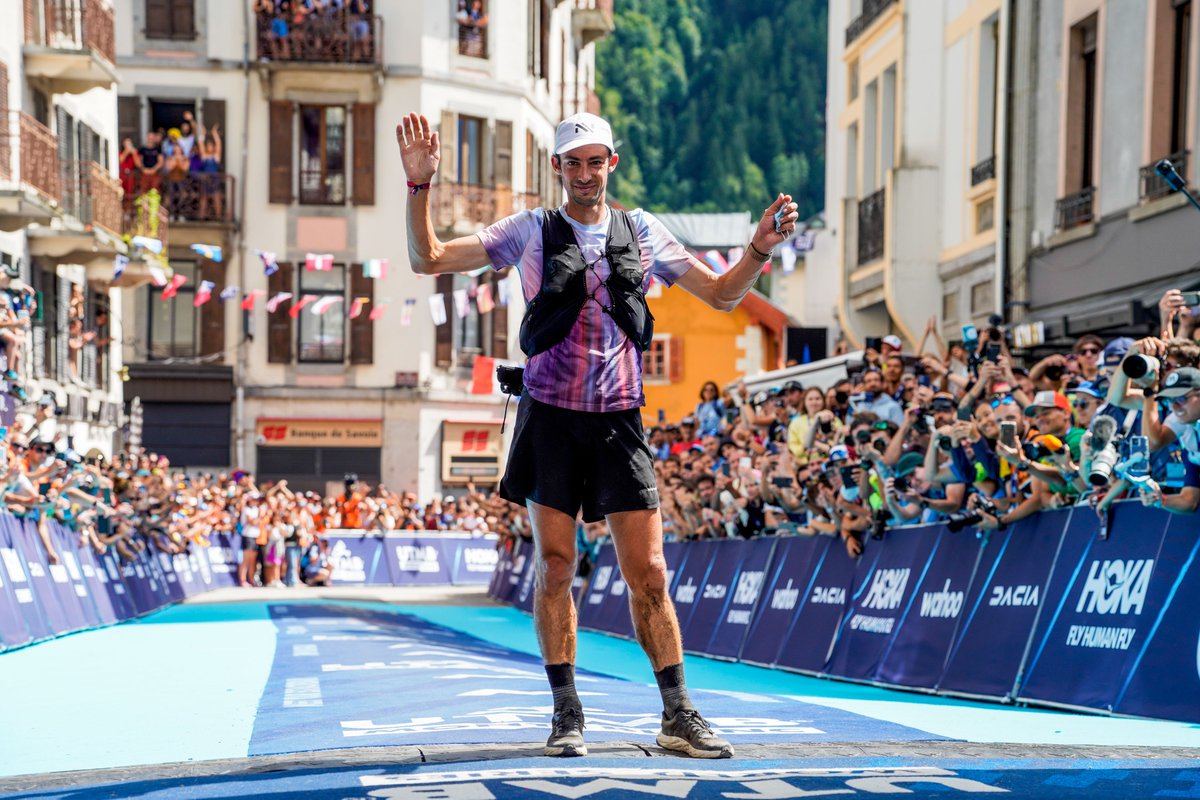 UTMBMontBlanc's tweet photo. 🟥 #UTMB2022 

@kilianjornet THE GOAT

#UTMB2022 - © UTMB®️ Mont-Blanc - Paul Brechu https://t.co/AJOVwBU65C