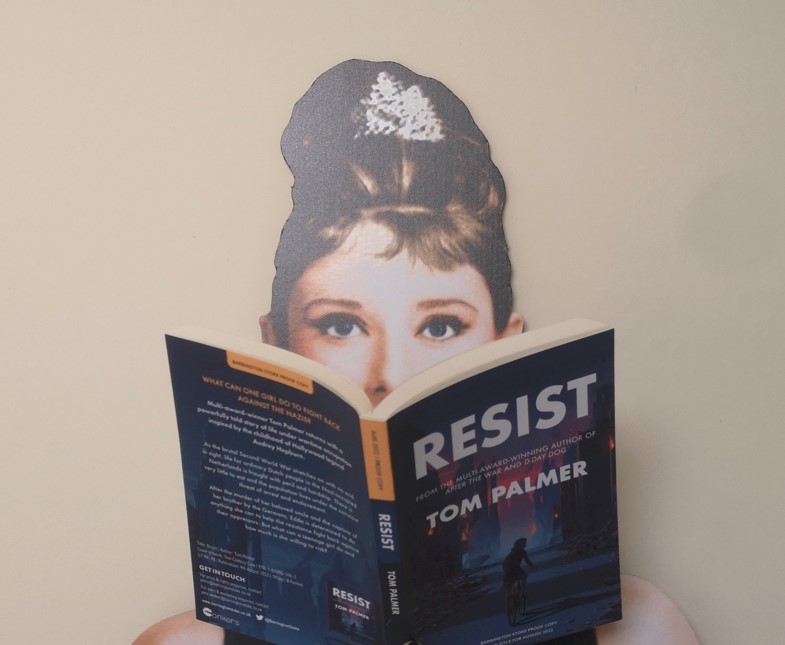 On 21/09/22 from 7-8pm, including a Q&amp;A session, Barnet libraries presents: An ONLINE evening with Tom Palmer &amp; Amy Williams talking about his new book Resist. Age guidance 9yrs+, teenagers &amp; adults. FREE tickets at ow.ly/zGfZ50Kp4pW <a href="/Young_Barnet/">Young Barnet Foundation</a> <a href="/UnitasYZ/">Unitas Youth Zone</a> <a href="/tompalmerauthor/">Tom Palmer</a>