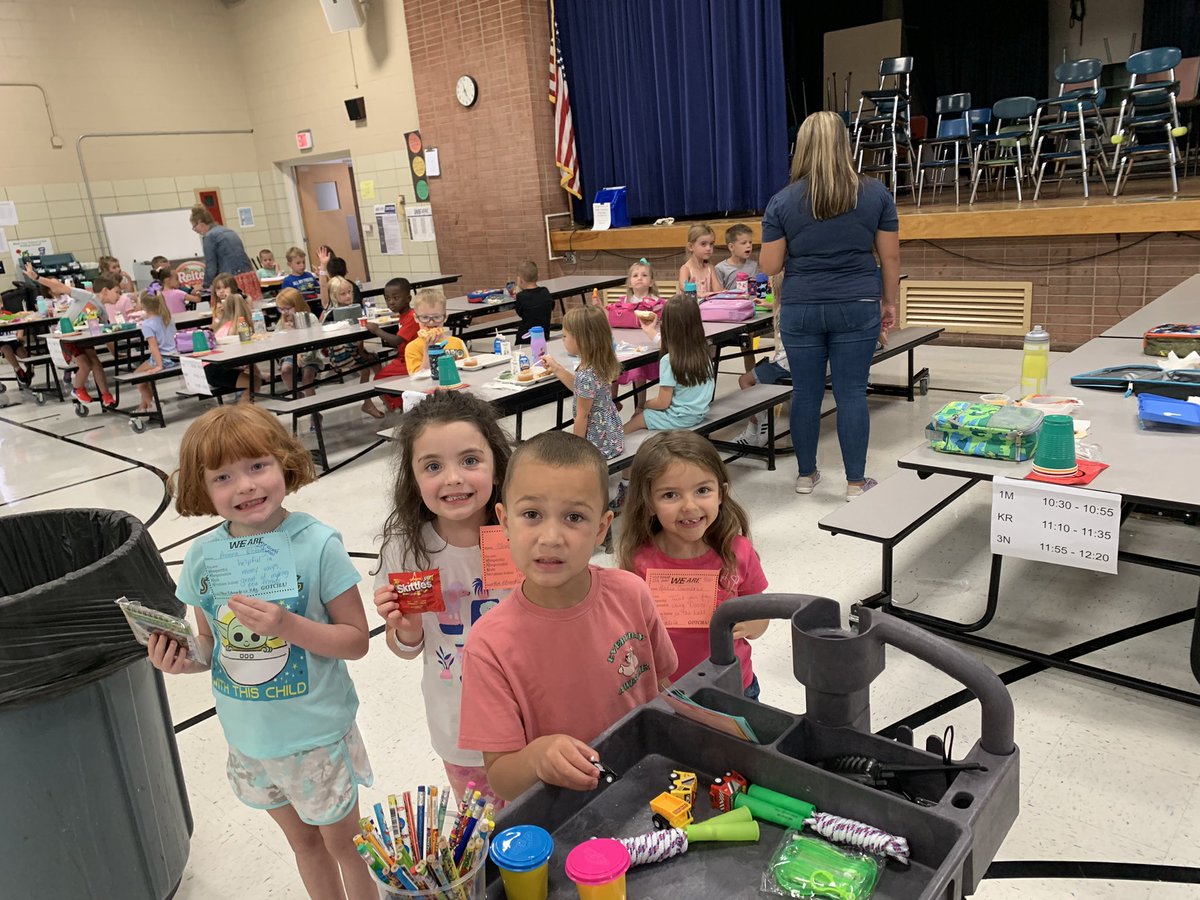 PrassPaxson's tweet photo. It was a fun Firebird Friday recognizing positive student behaviors! #WeAreSafe #WeAreRespectful #WeAreResponsible #WeAreProblemSolvers @KetteringSchls https://t.co/UaCpXYDzJ6