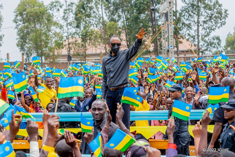 KwizeraAlpha2's tweet photo. Komeza udutware #Ntore izirusha intambwe, maze duhamye Urwanda🇷🇼 igitinyiro https://t.co/qdDFWARG9l