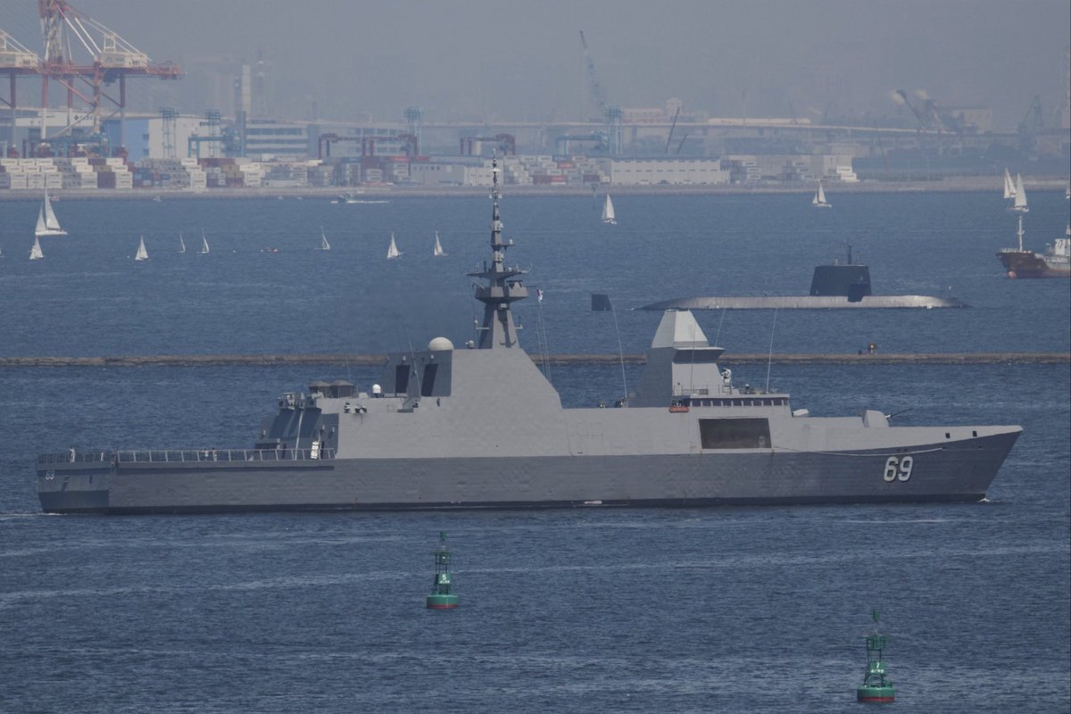 WarshipCam's tweet photo. Republic of Singapore Navy Formidable-class frigate RSS Intrepid (69) leaving Yokosuka, Japan - August 27, 2022 #rssintrepid
* photo courtesy of @cockpit_future https://t.co/eb5f4xaHU5