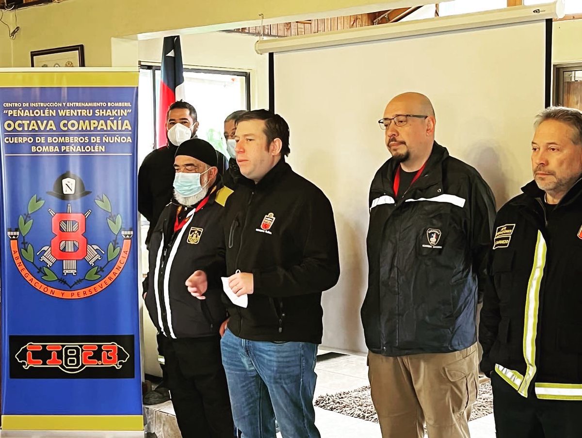 comandante_cbn's tweet photo. Éste viernes 26/08 se dio inicio al curso de Rescate Urbano para la Policía de Investigaciones de Chile. 
34 funcionarios de la @PDI_CHILE estarán internados durante este fin de semana en cuartel @Octavacbn para aprender técnicas de búsqueda y rescate en estructuras colapsadas. https://t.co/K4XULHU7J4