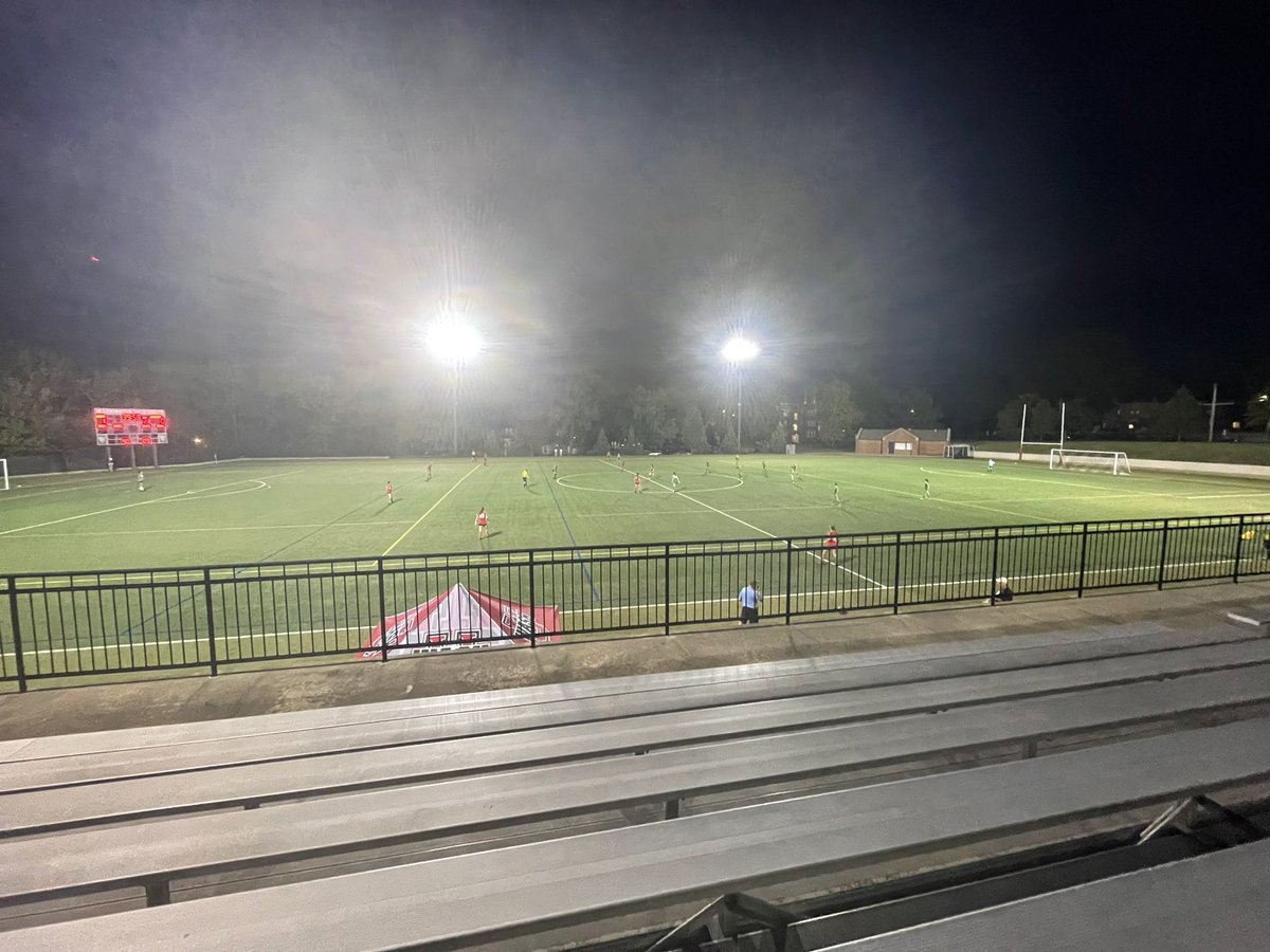 Thanks for the friendly last night <a href="/WASHUwSoccer/">WashU Women's Soccer</a> Have a great season! ⚽️❤️💚