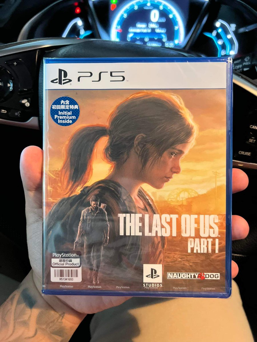 OfficialLTAB's tweet photo. On hand. Endure and survive. Tune in on September 2nd launch stream on Facebook! #TheLastofUsPartI https://t.co/UTBiBr1uI5