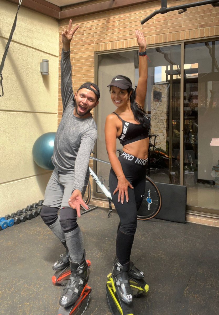 pamelacatwright's tweet photo. RT @Bouncetraining1: #lifestyle #Entrenamiento #salud #bienestar #adelgazar #gym #bajardepeso #saltar #vidasaludable #Belleza #Motivacion #Colombia #fitness #2022NewYear #rebotar #entrenador #workaut #kangoo #botasderebote #kangoojumps #aerower #quemacal… https://t.co/FN0A2HteBO
