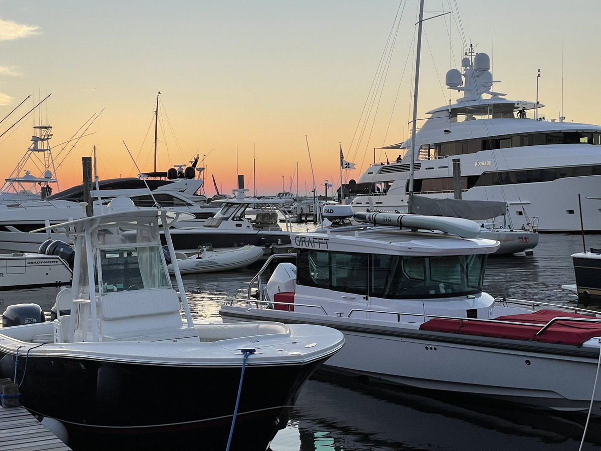 Dinner view. #TheMooringSeafoodKitchenandBar #waterfrontdining #newport #RhodeIsland #CitybytheSea #SailingCapitaloftheWorld #lobster #bigboats