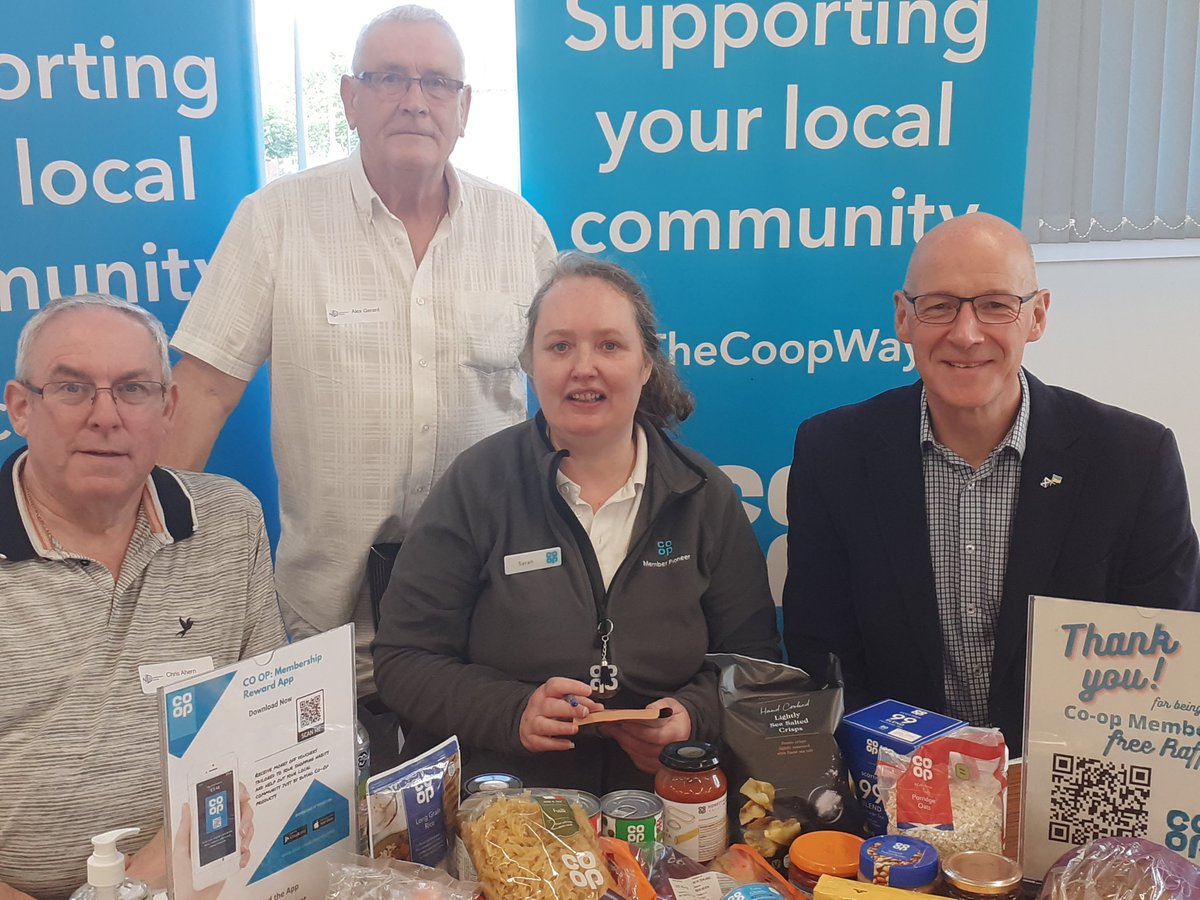 The long awaited opening of the North Muirton Community Centre. Great job <a href="/Northmuirtoncc/">North Muirton Community Council</a> So happy to celebrate this day with you. Applause and thanks also to <a href="/JohnSwinney/">John Swinney</a> for his support. We're here until 4 so still time to join in celebrations 
<a href="/derek_coop/">Derek Henderson</a> #Coop #itswhatwedo