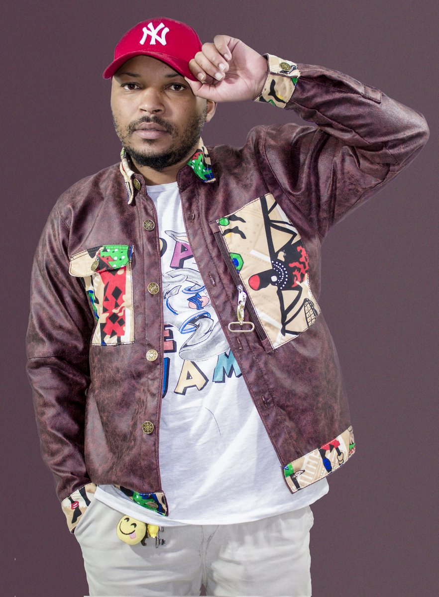 ufalme_'s tweet photo. I'm a self taught designer and this is some of my work your support and retweets would be greatly appreciated 🙏😊
Casemiro . Mashego Family Royal AM . Faf de klerk Ten Hag . Inno South Africans . Mall of Africa Master KG . Nienaber . Ronaldo . #MUFC #AUSvRSA #Boks https://t.co/X5vsdBAuK2