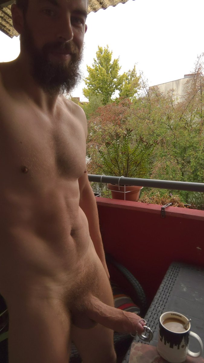 Coffee with a view

#nakedoutside #nudisterection #nudistboner #teamPA #piercedcock #nakedcoffe