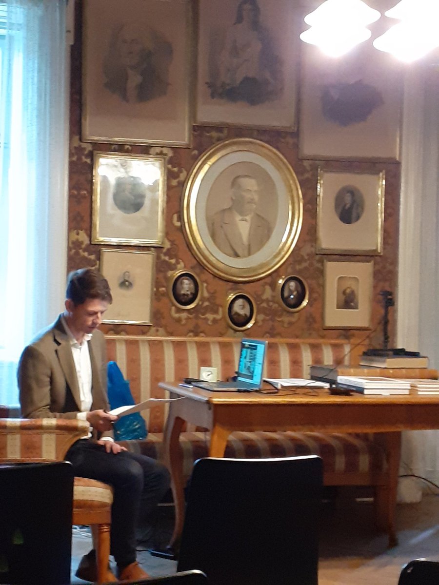 LaraWeissRPM's tweet photo. #YoungCipeg is on! Look how cozy we have it in the #NaprstekMuseum in #Prague with people calling in from all over the world π₯° @IcomOfficiel @IcomGC #Cipeg22 #CipegFamily #icomfamily #YOUNGprofessionals #MuseumUnlocked #MuseumResearch #MuseumTwitter #threadstorytime #thread π§΅ https://t.co/cZDPmDfy9i