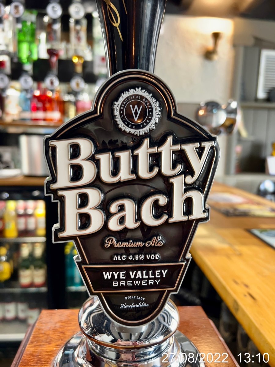 rwnash's tweet photo. Butty Bach - Wye Valley - 4.5% ABV. Just over B+, malty, sweet and gently bitter. Brewed in England, Welsh name #ale #beer #bier
3.1/5. The Old Nags Head, proper Pubs name. #Monmouth #mb09 https://t.co/OlANzlEWzu