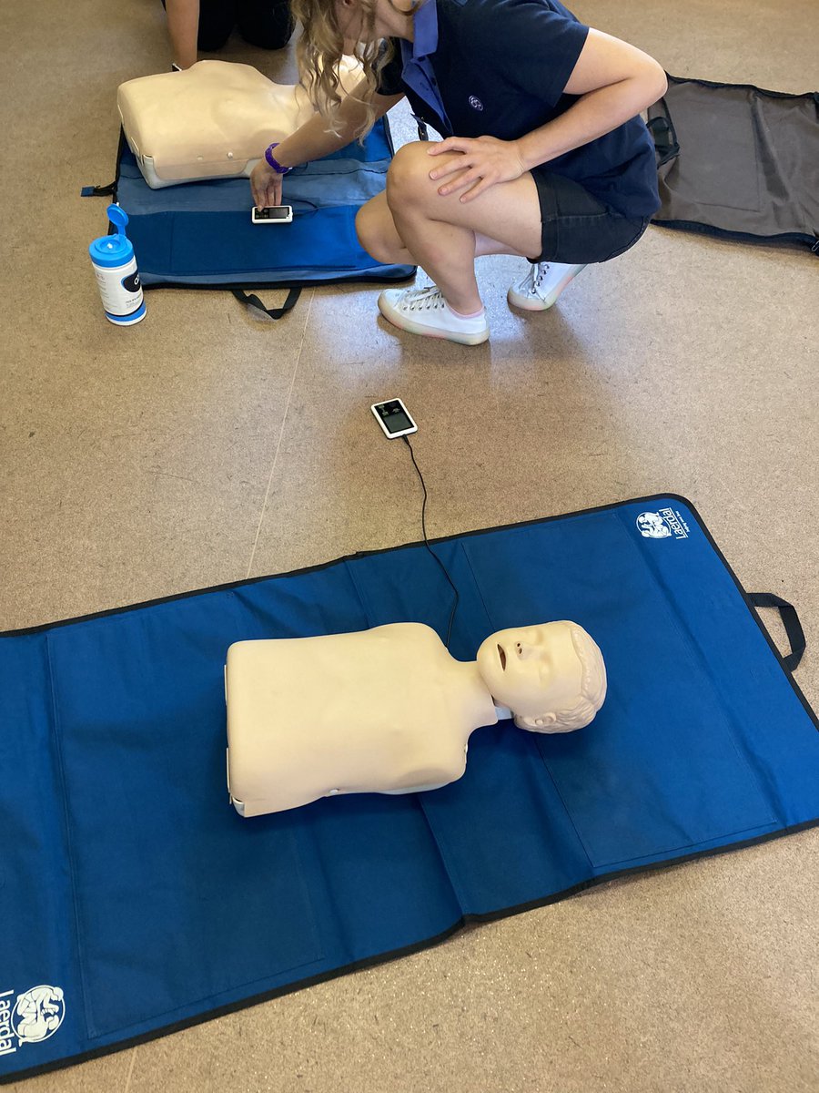 ERobinson_DT's tweet photo. First Aid Training β
Iβve spent the morning completing my first aid training with Girlguiding! Itβs been good to get an insight into the changes in first aid and have a refresher on CPR, choking and a range of injuries.
#leaderintraining #girlguiding #firstaid https://t.co/2PhCb3VeFU