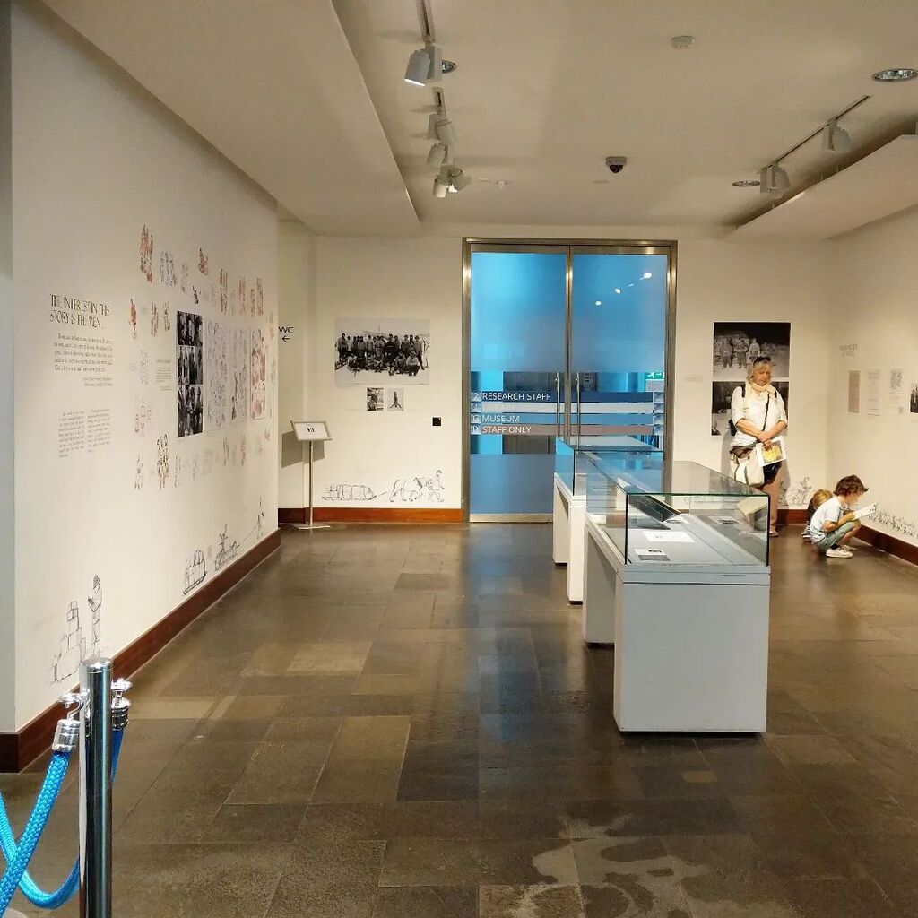 WorstJourneyGN's tweet photo. The show is basically up! Drop in if you're in Cambridge today, or make a trip next week! #MuseumLyfe #museums #ThingsToDoInCambridge https://t.co/KpwHkWS26a https://t.co/Gh91AqeR1z