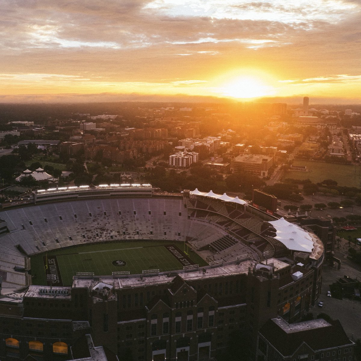 It’s Game Day 🏈❤️💛 #gonoles