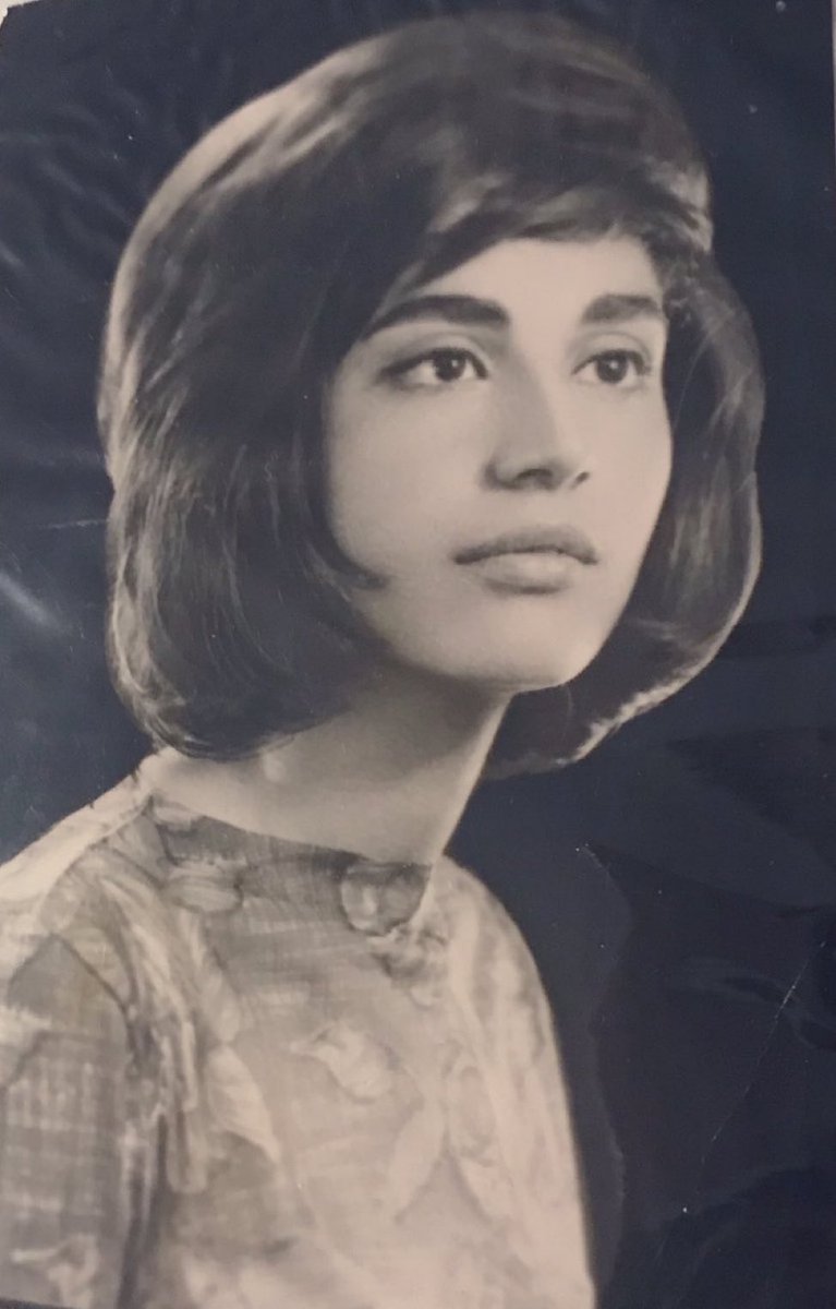 ValaAfshar's tweet image. My mom studied nursing at London, 1964