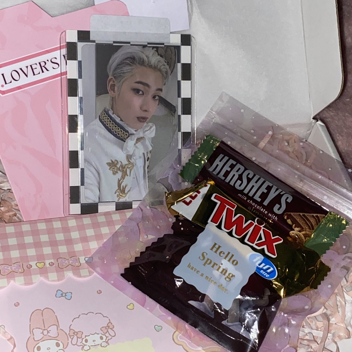 keuflipz's tweet photo. ꒰ happy mail ꒱ 🖇📓💗 #jiwoomailzz
╰ from @sseqbreeze ♡
🩰 . . . hello po ! sunoo arrived safely ^^ thank u for letting me adapt this beaut ! and thank u sm for the freebies TT may umuwing pogi nanaman today ! ^^
#sseqproofs https://t.co/xt4i7karlB