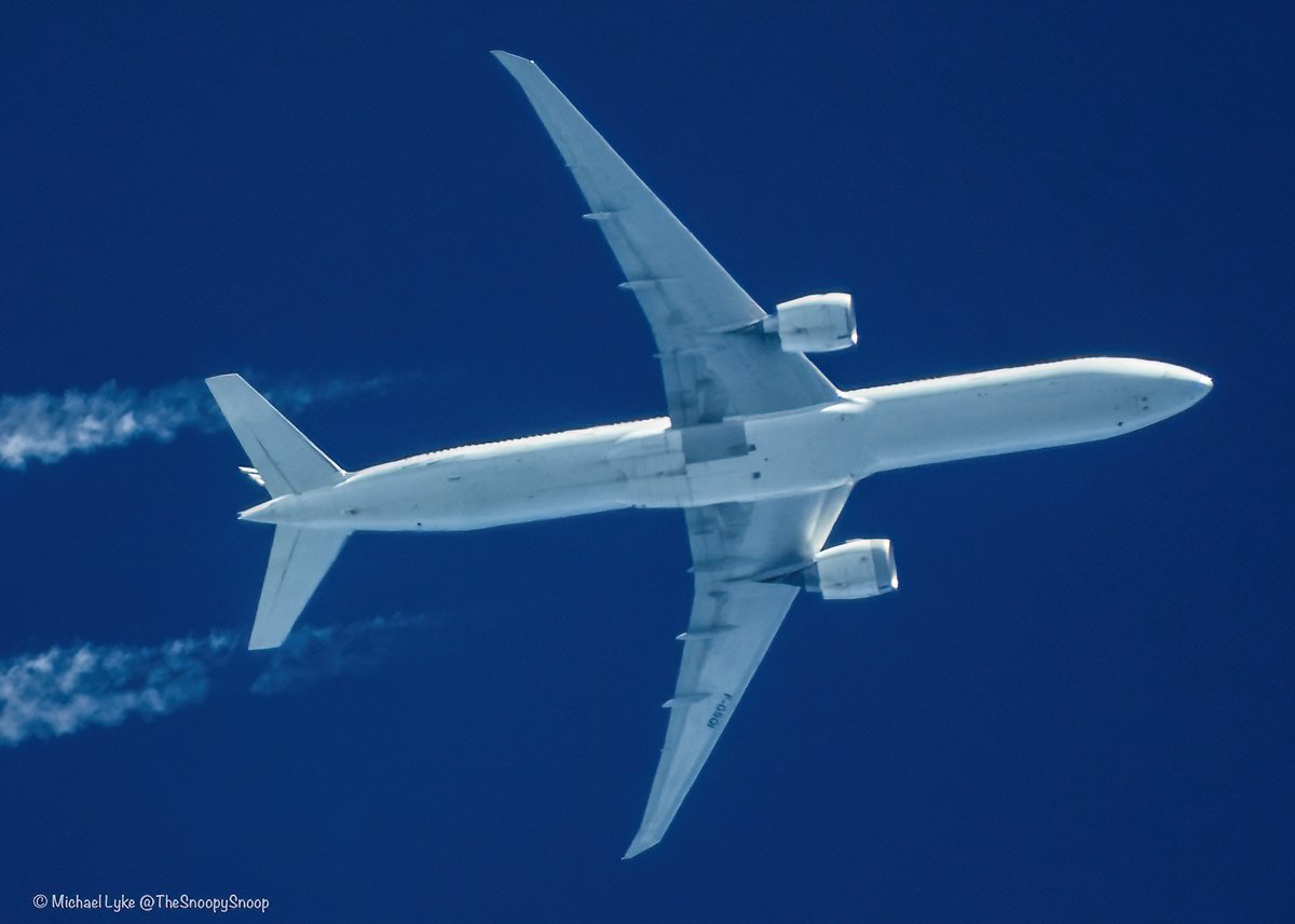 TheSnoopySnoop's tweet photo. #AF85 Air France B777 F-GSQI
37,000ft SFO/CDG
#AvGeek #planespotting https://t.co/v2CXQawnyL