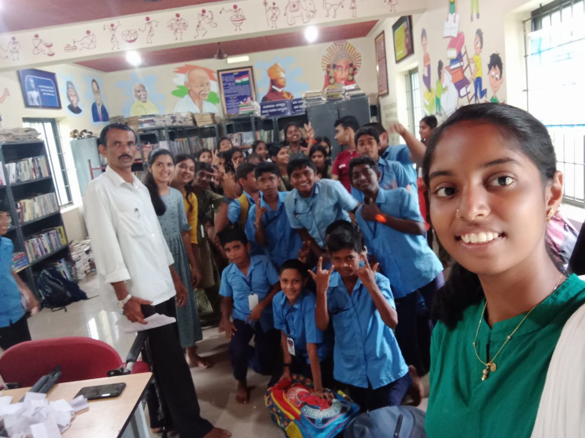 readingkafka's tweet photo. Mentoring of kids at this rural library in Dakshina Kannada! Thanks to college volunteers from Akanksha CT! #kidsinlibraries #volunteering https://t.co/qas0pjCcat
