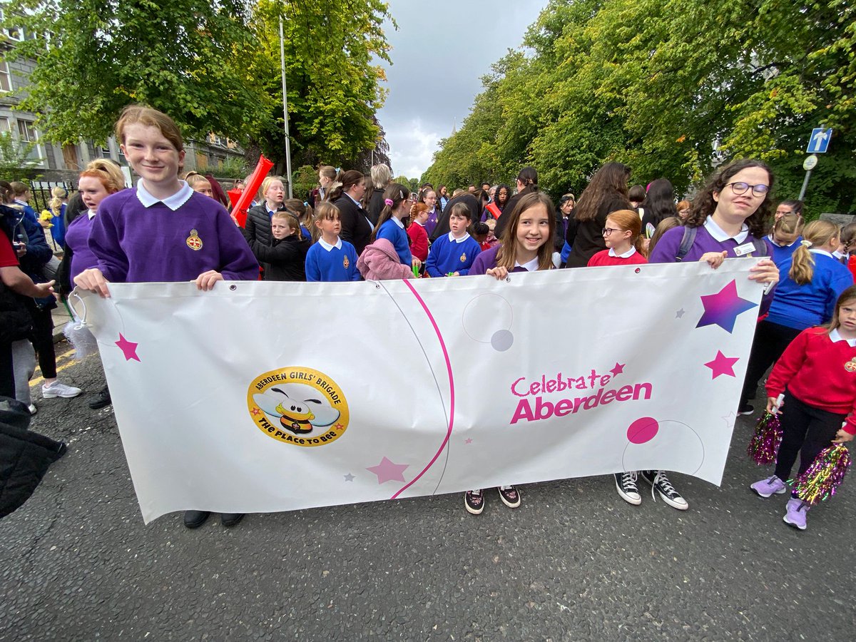 GBGarthdee tweet media