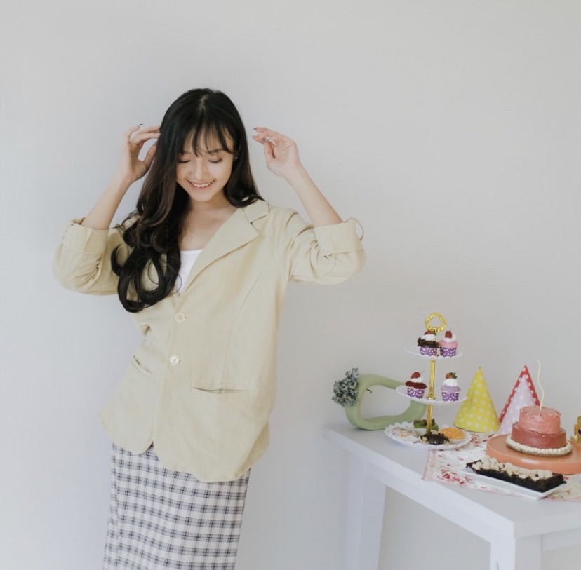 threadshopee's tweet photo. Kyra Blazer
💵 83.000 - 120.000

✨ https://t.co/4vdK1vaGGO ✨ https://t.co/V2vjdxaIjU