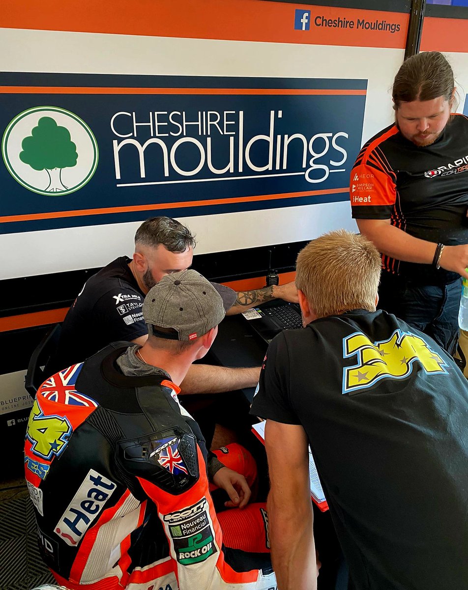 LDRRacing's tweet photo. Awesome feeling riding the @Rapidtraininguk #CDHracing #Superbike Fuelled by @CheshireMould Around @CadwellPark @OfficialBSB ✊️  

Now we have a set up hopefully I can start to chip away at my lap times and get closer to the fighting group... https://t.co/R20Q5aEpIl